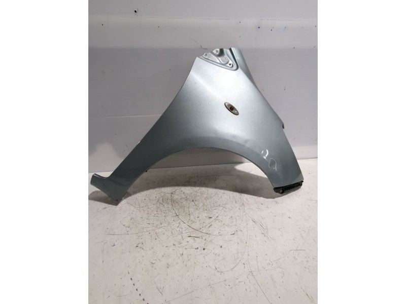 Recambio de aleta delantera derecha para toyota yaris (_p9_) 1.33 vvt-i (nsp90_) referencia OEM IAM 5381152210  