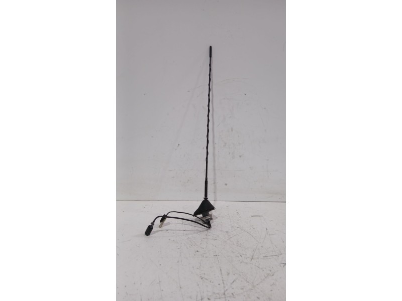 Recambio de antena para renault megane ii coupé-cabriolet (em0/1_) 1.5 dci (em1e) referencia OEM IAM 282160004R  