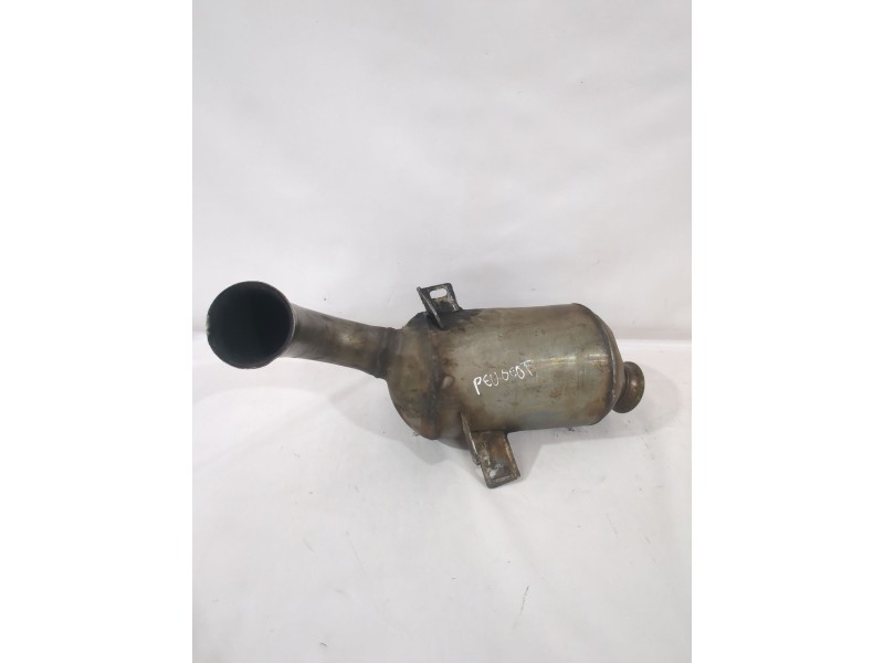 Recambio de catalizador para peugeot 107 (pm_, pn_) 1.4 hdi referencia OEM IAM 1738A1  
