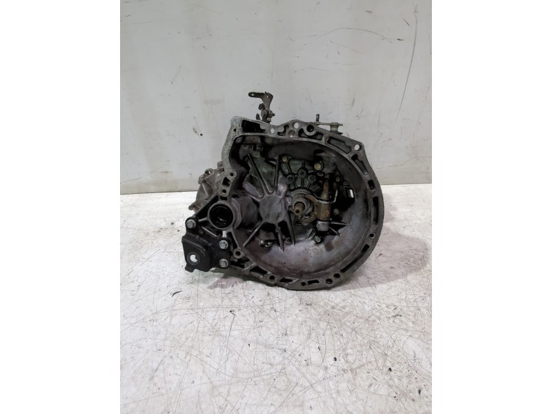 Recambio de caja cambios para peugeot 107 (pm_, pn_) 1.4 hdi referencia OEM IAM 8200031164  