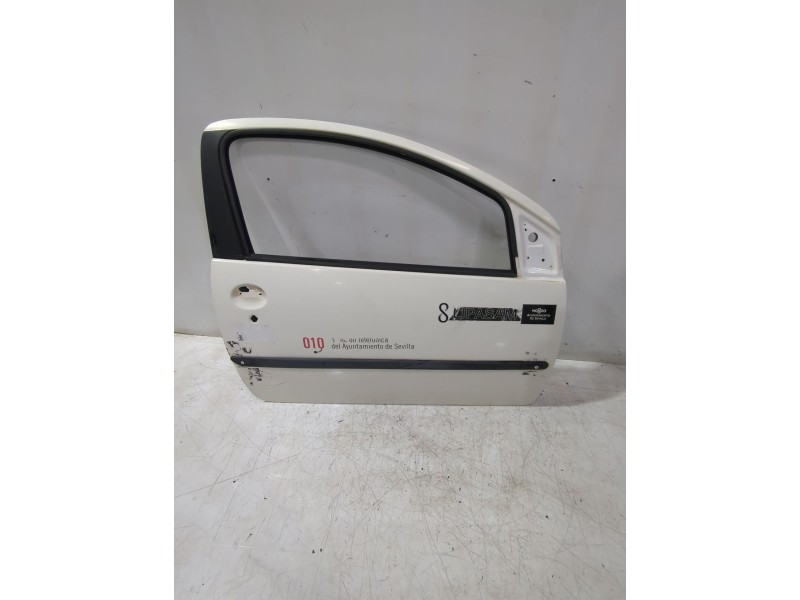 Recambio de puerta delantera derecha para peugeot 107 (pm_, pn_) 1.4 hdi referencia OEM IAM 1612543180  