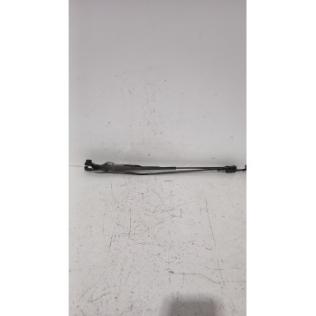 Recambio de brazo limpia delantero izquierdo para peugeot 107 (pm_, pn_) 1.4 hdi referencia OEM IAM 8116GZ  