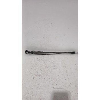 Recambio de brazo limpia delantero izquierdo para peugeot 107 (pm_, pn_) 1.4 hdi referencia OEM IAM 8116GZ  
