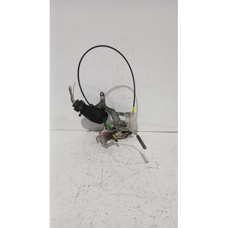 Recambio de cerradura puerta delantera izquierda para peugeot 107 (pm_, pn_) 1.4 hdi referencia OEM IAM 9135T4  