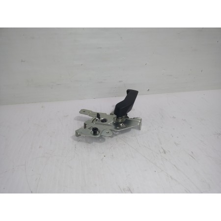 Recambio de maneta interior lateral derecha para renault trafic furgón l1h1 2,7t referencia OEM IAM 826706945R  