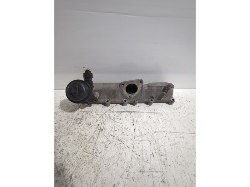 Recambio de colector admision para opel astra h gtc (a04) 1.7 cdti (l08) referencia OEM IAM 97327923  