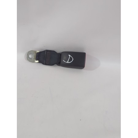 Recambio de enganche cinturon trasero derecho para peugeot 107 (pm_, pn_) 1.4 hdi referencia OEM IAM E034501  