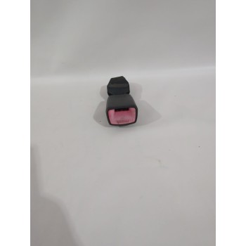 Recambio de enganche cinturon trasero izquierdo para peugeot 107 (pm_, pn_) 1.4 hdi referencia OEM IAM E034501  
