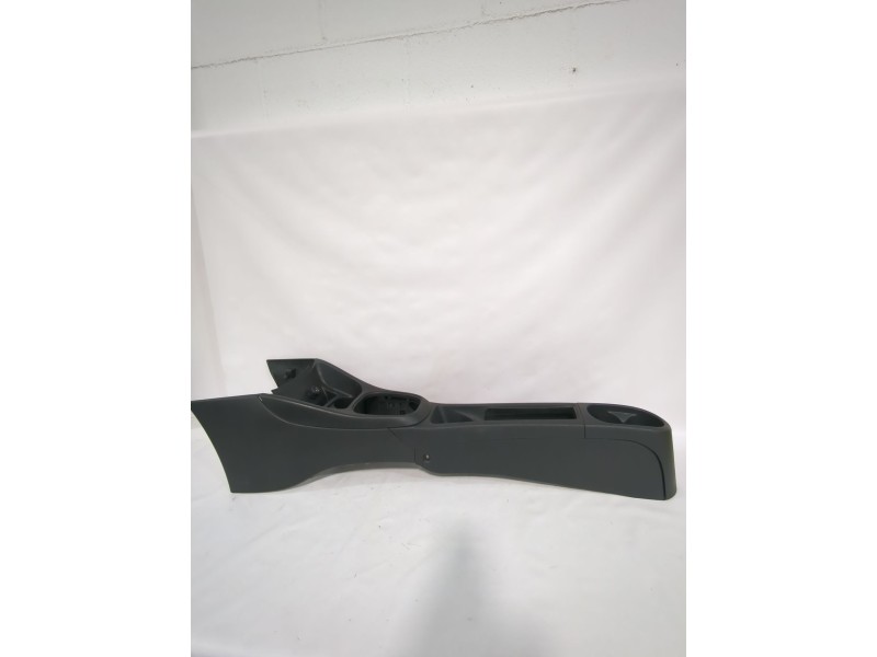 Recambio de consola central para opel corsa e (x15) 1.4 (08, 68) referencia OEM IAM 13403141  