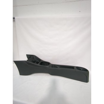 Recambio de consola central para opel corsa e (x15) 1.4 (08, 68) referencia OEM IAM 13403141  