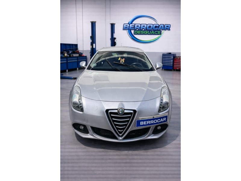 alfa romeo giulietta (940_) del año 2015