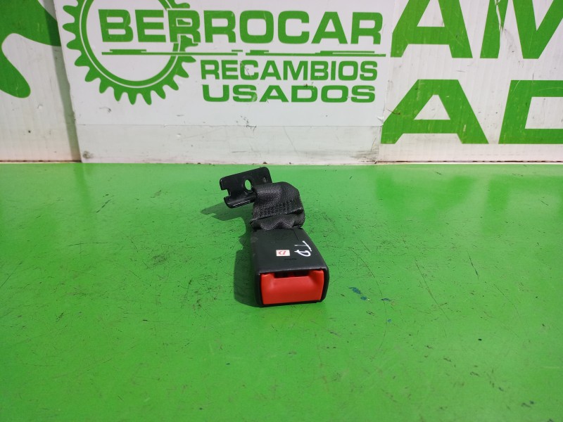 Recambio de enganche cinturon trasero derecho para fiat 500 cabrio (150) lounge referencia OEM IAM 735457224  