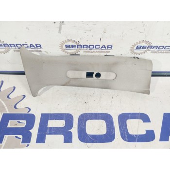 Recambio de moldura lateral para mercedes-benz clase a (w169) 1.7 cat referencia OEM IAM 1696900425  