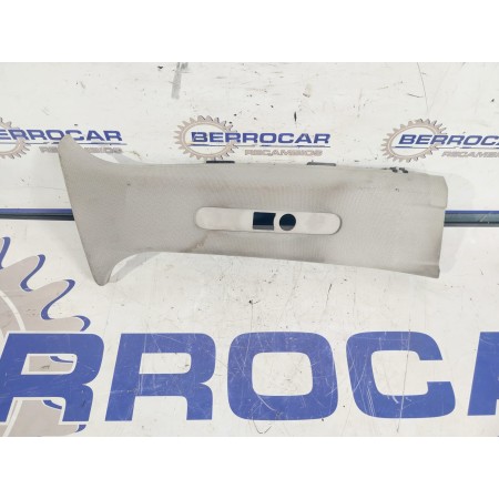 Recambio de moldura lateral para mercedes-benz clase a (w169) 1.7 cat referencia OEM IAM 1696900425  