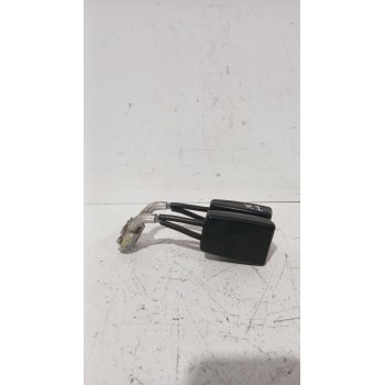 Recambio de enganche cinturon trasero izquierdo para volkswagen polo iv (9n_, 9a_) 1.9 sdi referencia OEM IAM 6Q085748B  