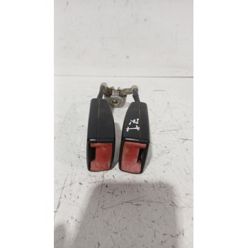Recambio de enganche cinturon trasero izquierdo para volkswagen polo iv (9n_, 9a_) 1.9 sdi referencia OEM IAM 6Q085748B  