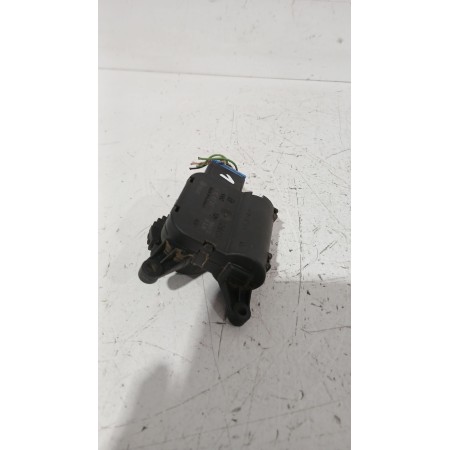 Recambio de motor apertura trampilla para volkswagen polo iv (9n_, 9a_) 1.9 sdi referencia OEM IAM 0132801357  