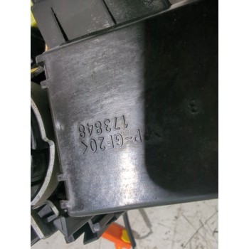 Recambio de mando multifuncion para peugeot 107 (pm_, pn_) 1.4 hdi referencia OEM IAM 173848  