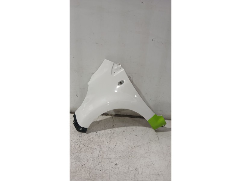Recambio de aleta delantera izquierda para peugeot 107 (pm_, pn_) 1.4 hdi referencia OEM IAM 7840Q7  