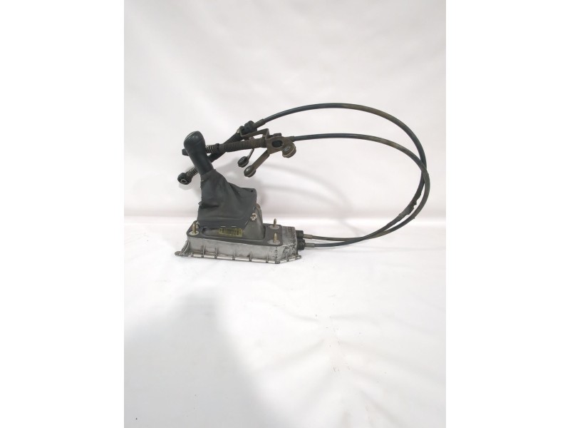 Recambio de palanca cambio para volkswagen polo iv (9n_, 9a_) 1.9 sdi referencia OEM IAM 6R0711046G  