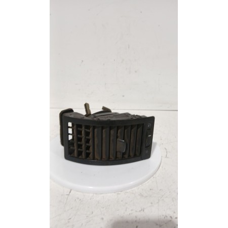 Recambio de rejilla aireadora para volkswagen polo iv (9n_, 9a_) 1.9 sdi referencia OEM IAM 6Q0819704  