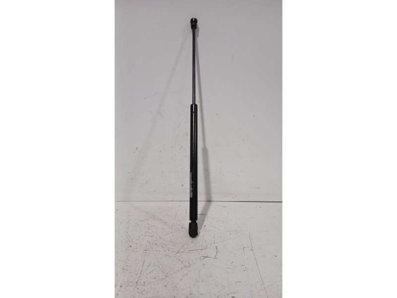 Recambio de amortiguadores capo para opel astra h gtc (a04) 1.7 cdti (l08) referencia OEM IAM 1567RH0310N  