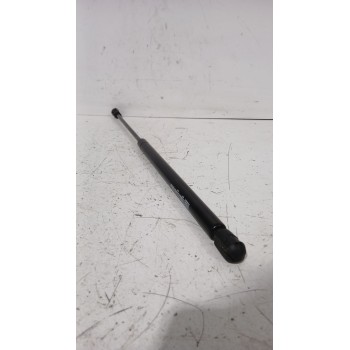 Recambio de amortiguadores capo para opel astra h gtc (a04) 1.7 cdti (l08) referencia OEM IAM 1567RH0310N  