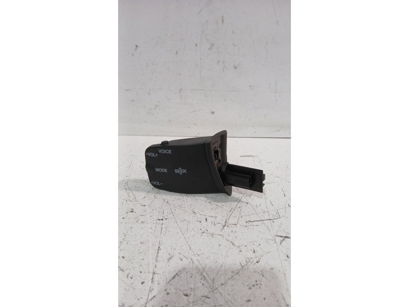 Recambio de mando volante para ford focus ii sedán (db_, fch, dh) 1.6 tdci referencia OEM IAM 758709  