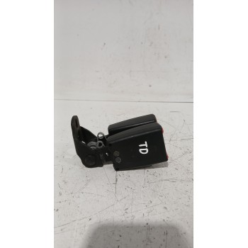Recambio de enganche cinturon trasero derecho para ford focus ii sedán (db_, fch, dh) 1.6 tdci referencia OEM IAM 4M51A613K21  