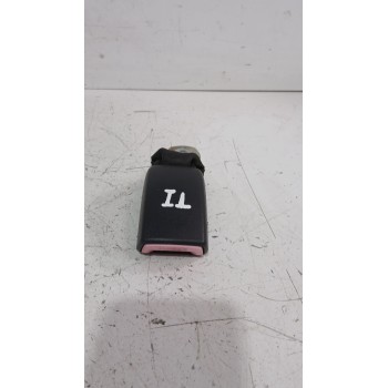 Recambio de enganche cinturon trasero izquierdo para citroën c1 (pm_, pn_) 1.4 hdi referencia OEM IAM 8974LP  