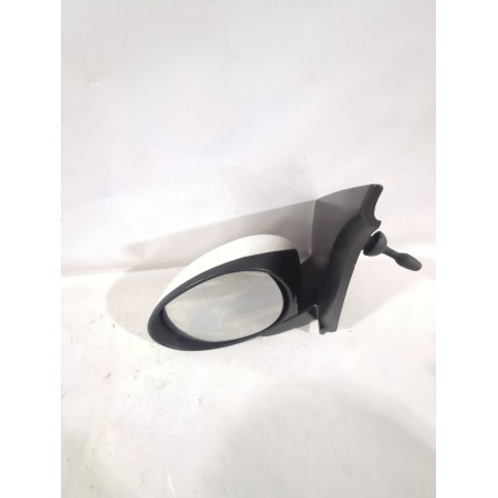 Recambio de retrovisor izquierdo para peugeot 107 (pm_, pn_) 1.4 hdi referencia OEM IAM 013775  