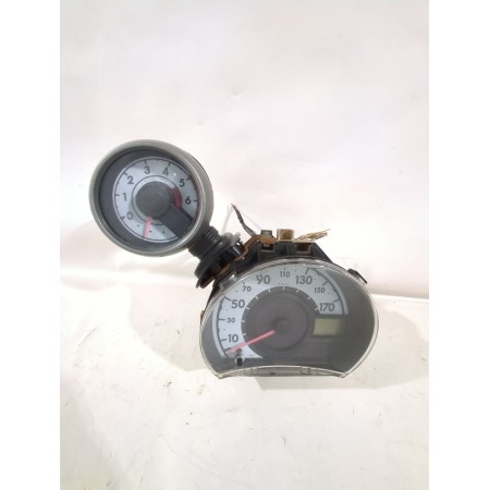 Recambio de cuadro instrumentos para peugeot 107 (pm_, pn_) 1.4 hdi referencia OEM IAM 8211RW  