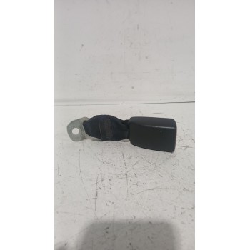 Recambio de enganche cinturon trasero derecho para peugeot 107 (pm_, pn_) 1.4 hdi referencia OEM IAM 8974LP  