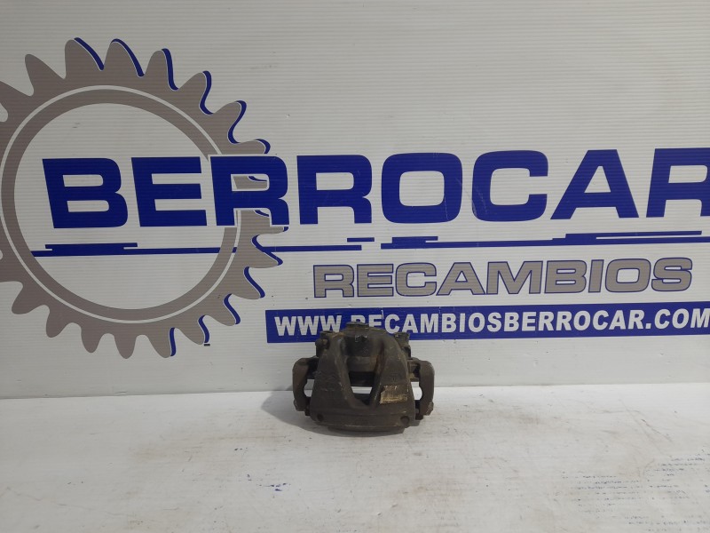 Recambio de pinza de freno delantera derecha para toyota proace referencia OEM IAM SU001A3126  