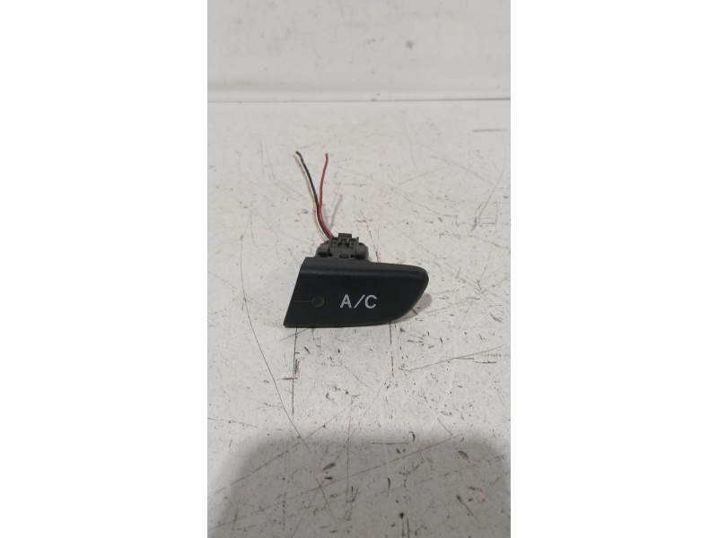 Recambio de interruptor para peugeot 107 (pm_, pn_) 1.4 hdi referencia OEM IAM 84660B0H010  