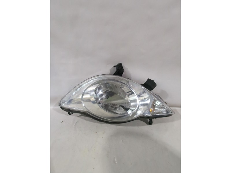 Recambio de faro izquierdo para peugeot 107 (pm_, pn_) 1.4 hdi referencia OEM IAM 620874  
