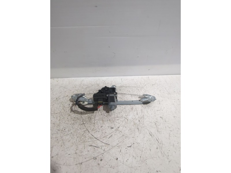 Recambio de elevalunas trasero derecho para opel astra h sedán (a04) 1.7 cdti (l69) referencia OEM IAM 13100421  