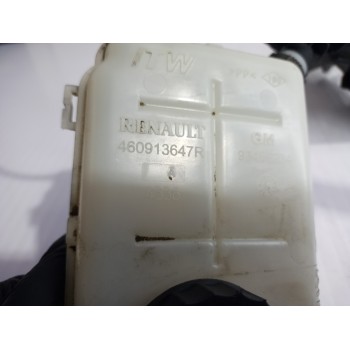 Recambio de bomba freno para renault trafic furgón l1h1 2,7t referencia OEM IAM 460913484R / 460913647R  