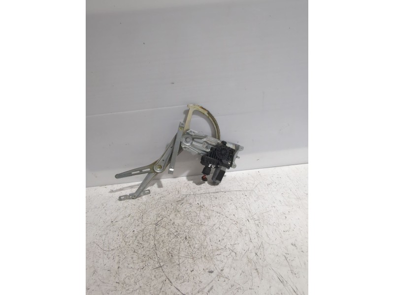Recambio de elevalunas delantero izquierdo para opel astra h sedán (a04) 1.7 cdti (l69) referencia OEM IAM 93178695  