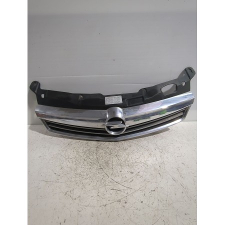 Recambio de rejilla paragolpes delantero para opel astra h sedán (a04) 1.7 cdti (l69) referencia OEM IAM 13247083  