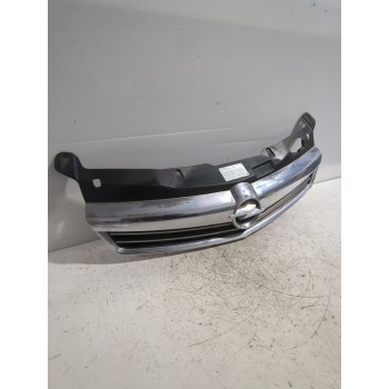 Recambio de rejilla paragolpes delantero para opel astra h sedán (a04) 1.7 cdti (l69) referencia OEM IAM 13247083  