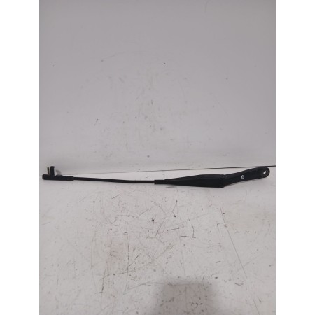 Recambio de brazo limpia delantero derecho para opel astra h sedán (a04) 1.7 cdti (l69) referencia OEM IAM 13111220  
