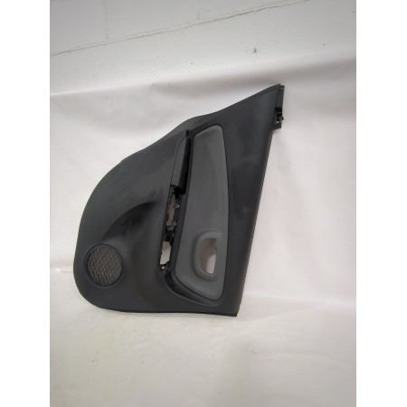Recambio de guarnecido puerta trasera izquierda para toyota yaris (_p13_) 1.5 (nsp131_) referencia OEM IAM 676130D560  