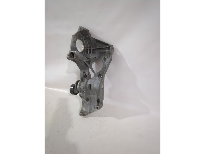 Recambio de soporte alternador para volkswagen polo iv (9n_, 9a_) 1.9 sdi referencia OEM IAM 038903143AC  