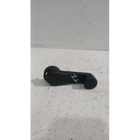 Recambio de maneta elevalunas trasera izquierda para volkswagen golf vi variant (aj5) 1.6 tdi referencia OEM IAM 1K0839581A  