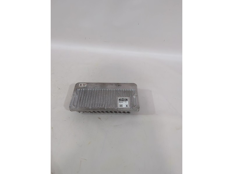 Recambio de centralita motor uce para toyota yaris (_p13_) 1.5 (nsp131_) referencia OEM IAM 896610DT20  