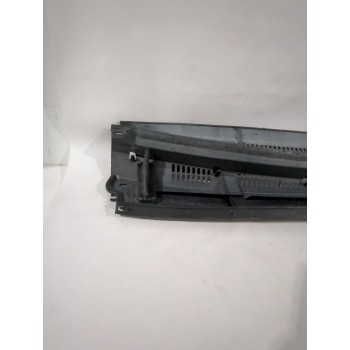 Recambio de torpedo para toyota yaris (_p13_) 1.5 (nsp131_) referencia OEM IAM 557810D400  