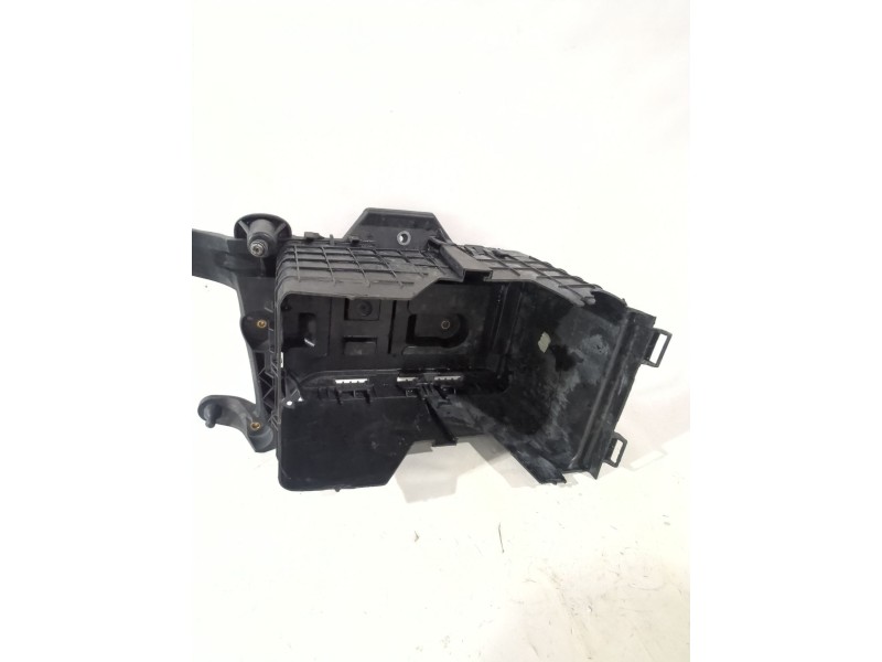 Recambio de soporte bateria para volkswagen golf vi variant (aj5) 1.6 tdi referencia OEM IAM 3C0915335  