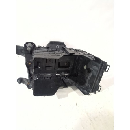 Recambio de soporte bateria para volkswagen golf vi variant (aj5) 1.6 tdi referencia OEM IAM 3C0915335  
