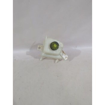 Recambio de deposito liquido freno para toyota yaris (_p13_) 1.5 (nsp131_) referencia OEM IAM 03350887081  